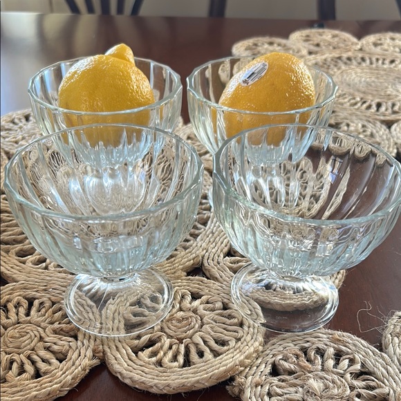 Macy's Other - Elegant Clear Glass Dessert Bowls Set